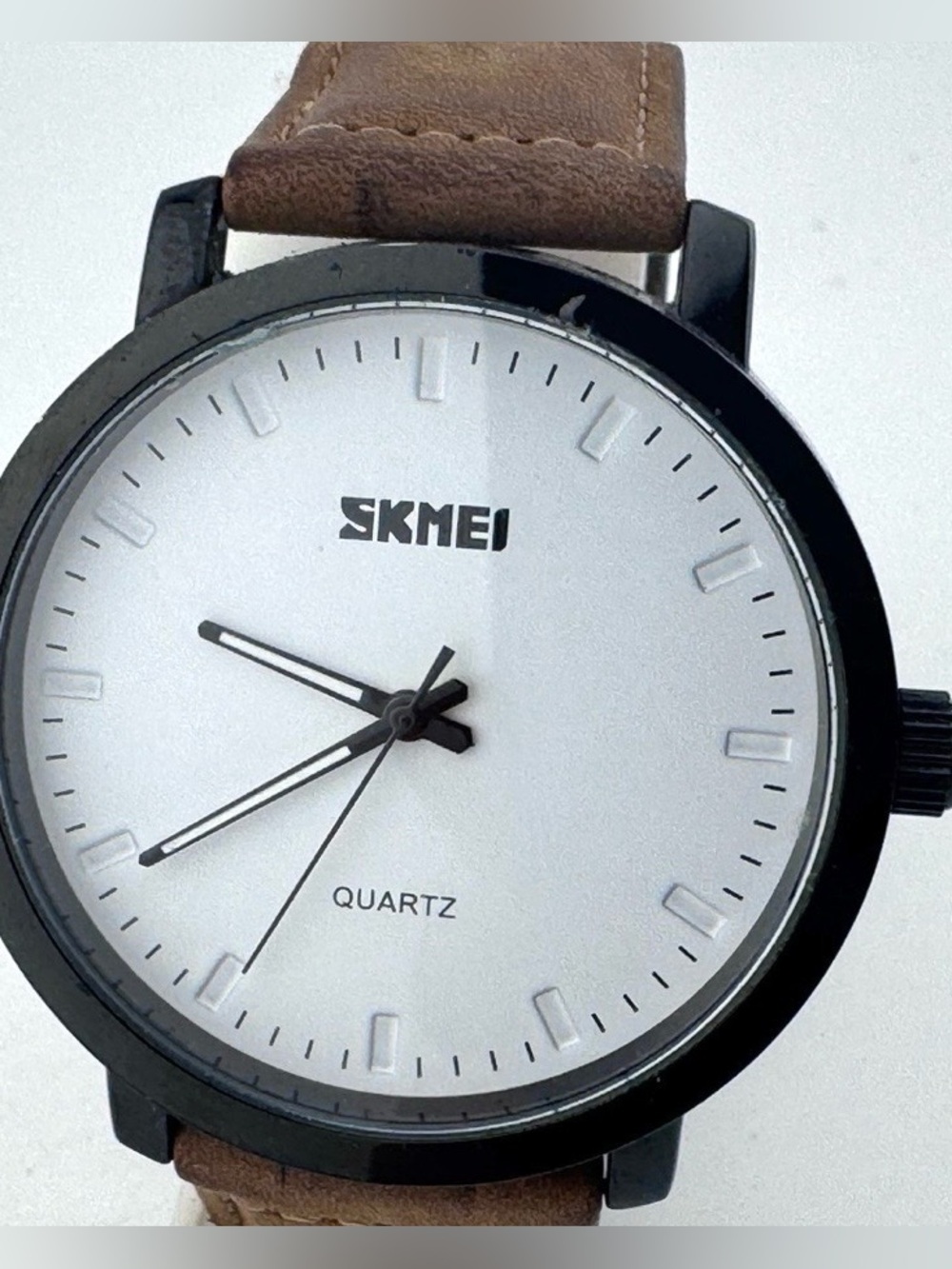 Skmei Analog Quartz Modern Oversized Watch